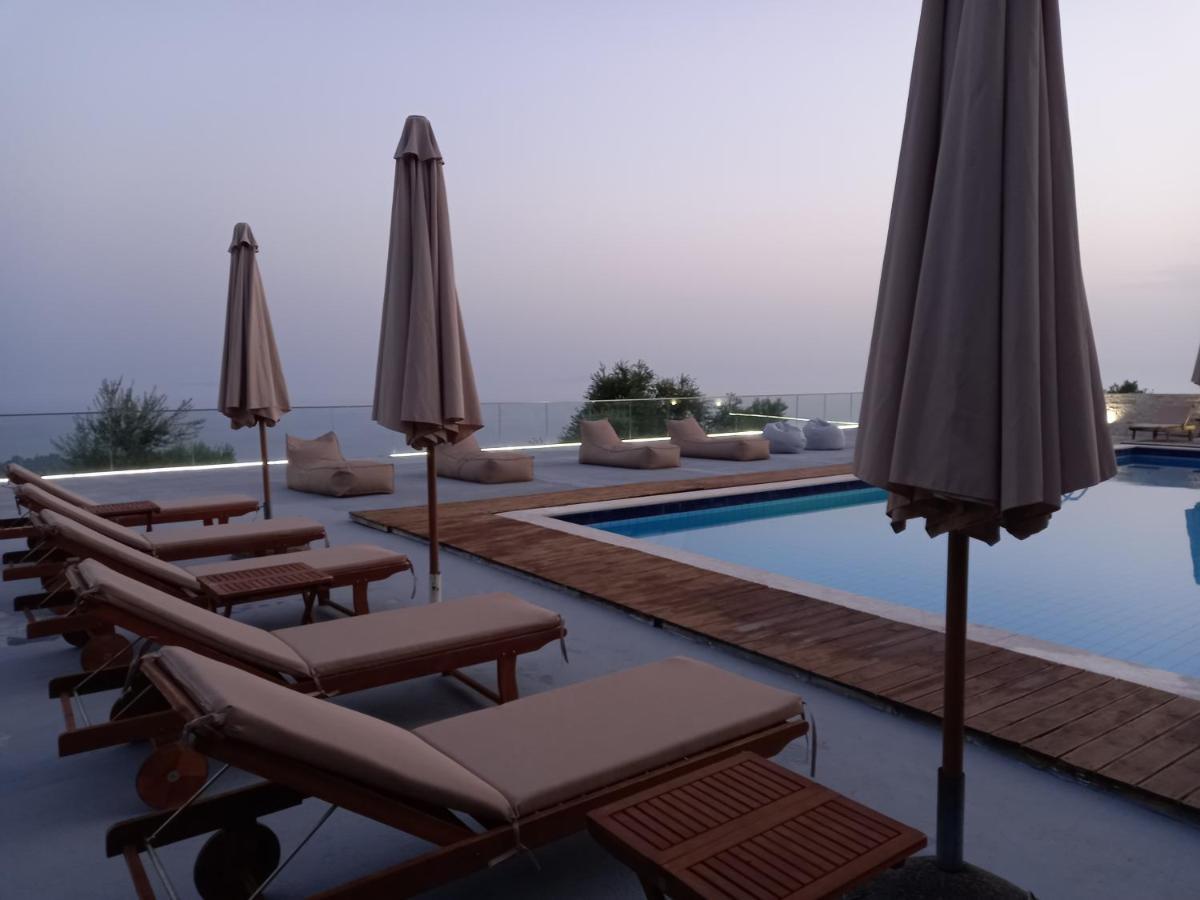 Relax 4*