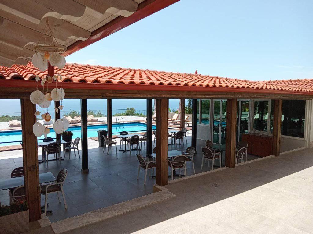 Relax 4* Dhermi